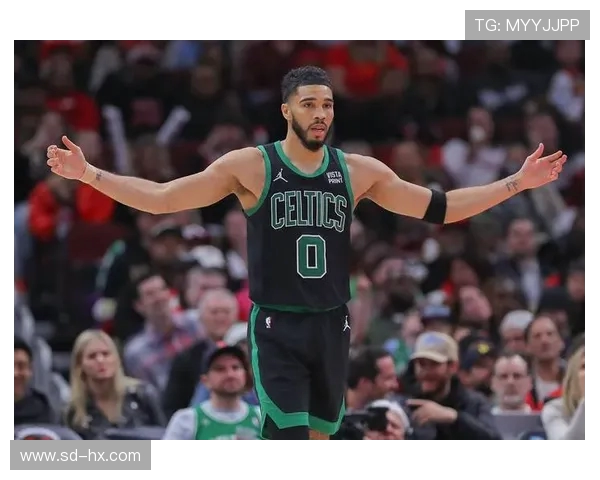 杰森塔图姆引领球队冲击新赛季巅峰展现核心领袖非凡统治力